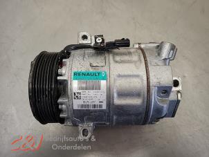 Gebruikte Aircopomp Renault Trafic (1FL/2FL/3FL/4FL) 2.0 dCi 16V 150 Prijs € 131,25 Margeregeling aangeboden door C&J Bedrijfsauto's & Onderdelen