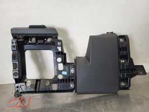 Gebruikte Dashboard deel Renault Trafic (1FL/2FL/3FL/4FL) 2.0 dCi 16V 150 Prijs € 52,50 Margeregeling aangeboden door C&J Bedrijfsauto's & Onderdelen