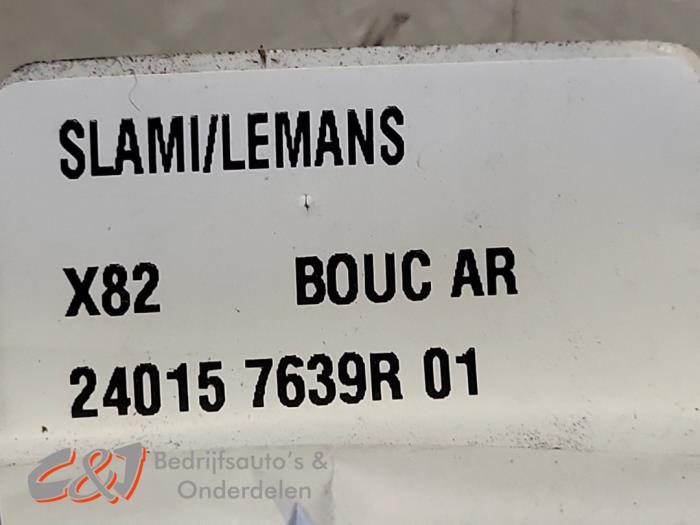 PDC Sensor Set van een Renault Trafic (1FL/2FL/3FL/4FL) 2.0 dCi 16V 150 2023