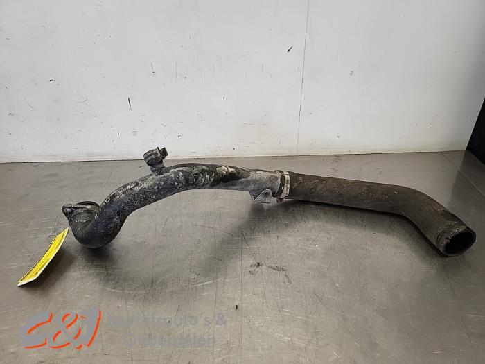 Gebruikte Intercooler Buis Fiat Doblo Cargo (263) 1.3 D Multijet Prijs € 10,50 Margeregeling aangeboden door C&J Bedrijfsauto's & Onderdelen