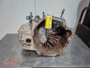 Gebruikte Versnellingsbak Renault Trafic (1FL/2FL/3FL/4FL) 1.6 dCi 115 Prijs € 698,78 Inclusief btw aangeboden door C&J Bedrijfsauto's & Onderdelen