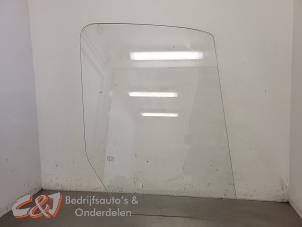 Gebruikte Portierruit 2Deurs rechts Mercedes Sprinter 3t (910.6) 211 CDI 2.1 D FWD Prijs € 47,25 Margeregeling aangeboden door C&J Bedrijfsauto's & Onderdelen
