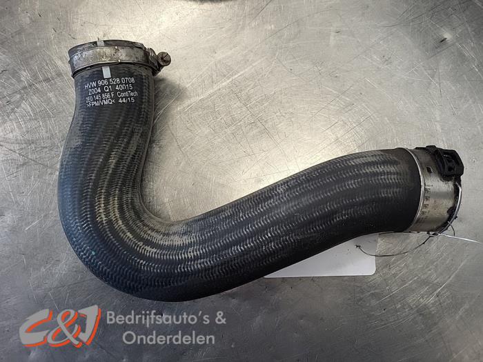 Gebruikte Intercooler Slang Volkswagen Crafter 2.0 BiTDI Prijs € 15,75 Margeregeling aangeboden door C&J Bedrijfsauto's & Onderdelen