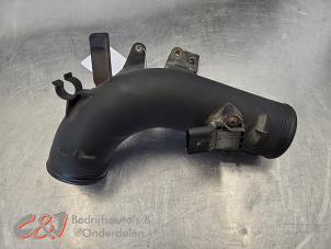 Gebruikte Intercooler Buis Volkswagen Crafter 2.0 BiTDI Prijs € 21,00 Margeregeling aangeboden door C&J Bedrijfsauto's & Onderdelen