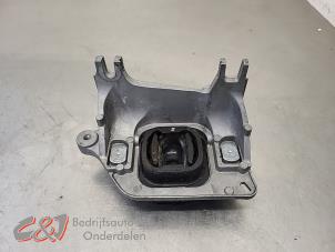 Gebruikte Motorrubber Renault Trafic (1FL/2FL/3FL/4FL) 2.0 dCi 16V 150 Prijs € 31,50 Margeregeling aangeboden door C&J Bedrijfsauto's & Onderdelen