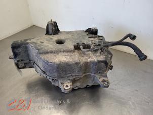 Gebruikte Tank adblue Ford Transit Custom 2.0 TDCi 16V Eco Blue 130 Prijs € 236,25 Margeregeling aangeboden door C&J Bedrijfsauto's & Onderdelen