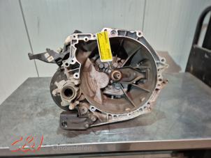 Gebruikte Versnellingsbak Peugeot Partner (EA//EF/EN/EU) 1.6 BlueHDI 75 Prijs € 635,25 Inclusief btw aangeboden door C&J Bedrijfsauto's & Onderdelen