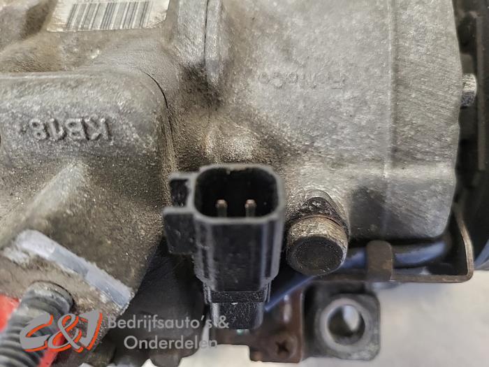 Aircopomp van een Ford Transit Custom 2.0 TDCi 16V Eco Blue 170 2018