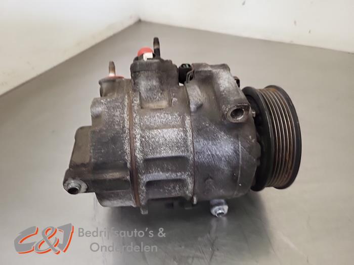 Aircopomp van een Ford Transit Custom 2.0 TDCi 16V Eco Blue 170 2018