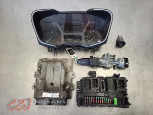 Gebruikte Kontaktslot + computer Ford Transit Custom 2.0 TDCi 16V Eco Blue 170 Prijs € 525,00 Margeregeling aangeboden door C&J Bedrijfsauto's & Onderdelen