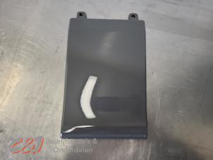 Gebruikte Sierstrip Renault Trafic Passenger (1JL/2JL/3JL/4JL) 1.6 dCi 115 Prijs € 36,75 Margeregeling aangeboden door C&J Bedrijfsauto's & Onderdelen