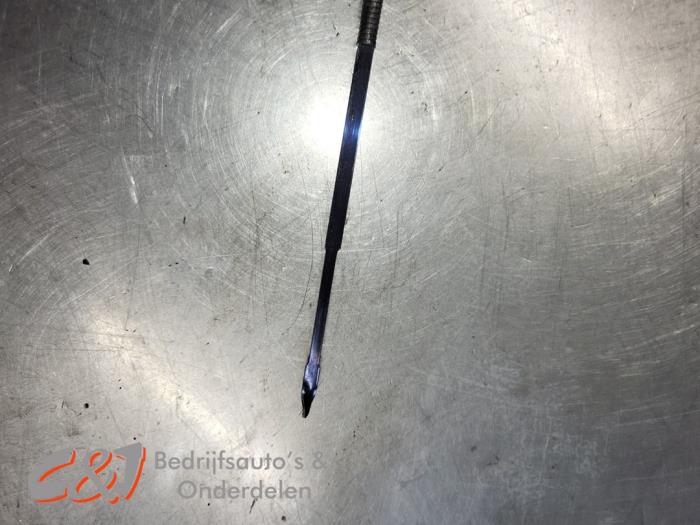 Distributiedeksel van een Peugeot Boxer (U9) 3.0 HDi 175 Euro 5 2015