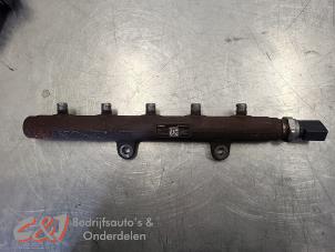 Gebruikte Injector brug Citroen Jumper (U9) 2.2 HDi 150 Prijs € 36,75 Margeregeling aangeboden door C&J Bedrijfsauto's & Onderdelen