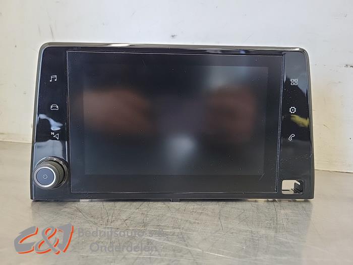 Gebruikte Display Interieur Peugeot Partner (EA//EF/EN/EU) 1.6 BlueHDI 75 Prijs € 194,25 Margeregeling aangeboden door C&J Bedrijfsauto's & Onderdelen