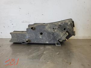 Gebruikte Additatief tank Peugeot Partner (EA//EF/EN/EU) 1.6 BlueHDI 75 Prijs € 210,00 Margeregeling aangeboden door C&J Bedrijfsauto's & Onderdelen