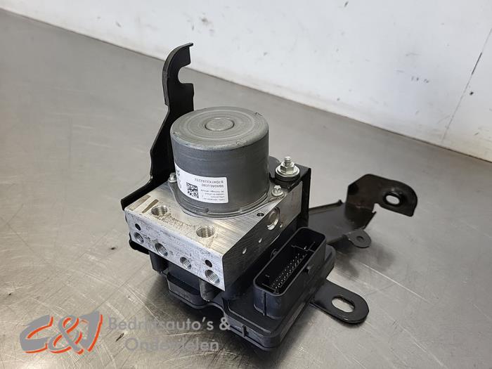 Gebruikte ABS Pomp Fiat Scudo 1.5 Multijet 120 Prijs € 105,00 Margeregeling aangeboden door C&J Bedrijfsauto's & Onderdelen