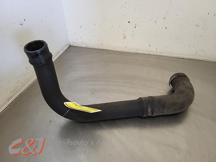 Gebruikte Intercooler Slang Ford Transit 2.0 TDdi 16V 260S Prijs € 10,50 Margeregeling aangeboden door C&J Bedrijfsauto's & Onderdelen