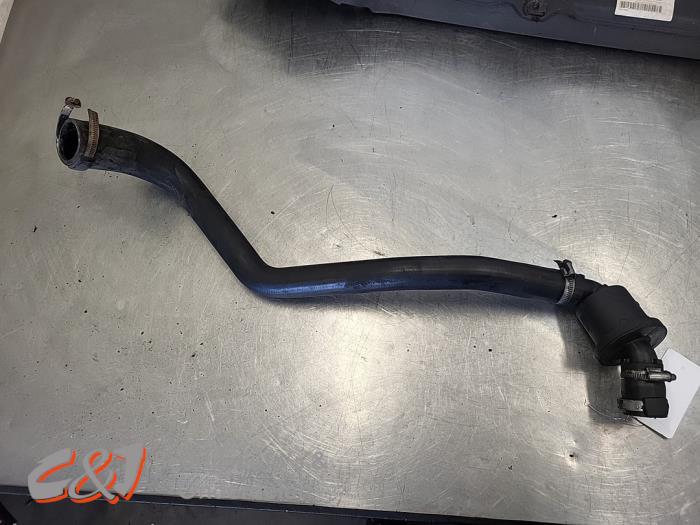 Gebruikte Intercooler Slang Ford Transit 2.0 TDdi 16V 260S Prijs € 15,75 Margeregeling aangeboden door C&J Bedrijfsauto's & Onderdelen