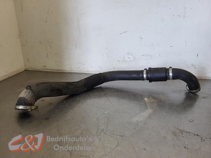 Gebruikte Intercooler Slang Ford Transit 2.2 TDCi 16V Prijs € 21,00 Margeregeling aangeboden door C&J Bedrijfsauto's & Onderdelen