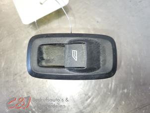 Gebruikte Raam schakelaar elektrisch Ford Transit 2.2 TDCi 16V Prijs € 15,75 Margeregeling aangeboden door C&J Bedrijfsauto's & Onderdelen
