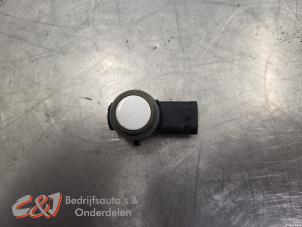 Gebruikte Parkeersensor Mercedes Vito Tourer (447.7) 2.2 116 CDI 16V Prijs € 15,75 Margeregeling aangeboden door C&J Bedrijfsauto's & Onderdelen