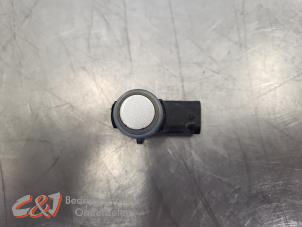 Gebruikte Parkeersensor Mercedes Vito Tourer (447.7) 2.2 116 CDI 16V Prijs € 15,75 Margeregeling aangeboden door C&J Bedrijfsauto's & Onderdelen