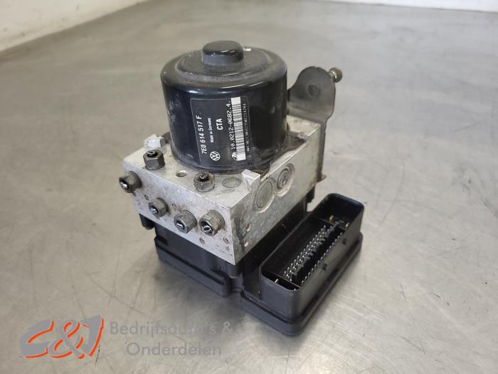 Gebruikte ABS Pomp Volkswagen Transporter T5 2.0 TDI DRF Prijs € 68,25 Margeregeling aangeboden door C&J Bedrijfsauto's & Onderdelen