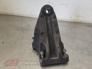 Gebruikte Motorsteun Ford Transit 2.2 TDCi 16V Euro 5 Prijs € 31,50 Margeregeling aangeboden door C&J Bedrijfsauto's & Onderdelen