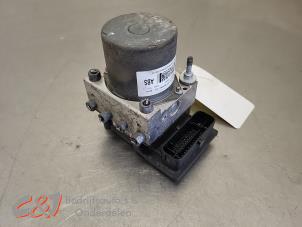 Gebruikte ABS Pomp Fiat Ducato (250) 2.3 D 130 Multijet Prijs € 73,50 Margeregeling aangeboden door C&J Bedrijfsauto's & Onderdelen