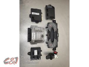 Gebruikte Kontaktslot + computer Opel Vivaro 1.6 CDTi BiTurbo 125 Prijs € 824,25 Margeregeling aangeboden door C&J Bedrijfsauto's & Onderdelen