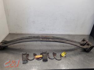 Gebruikte Bladveer achter Volkswagen Crafter (SY) 2.0 TDI FWD Prijs € 141,75 Margeregeling aangeboden door C&J Bedrijfsauto's & Onderdelen