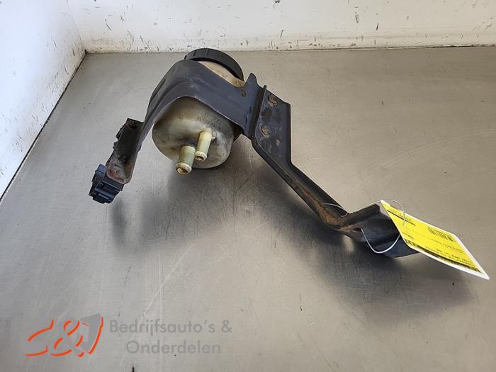 Gebruikte Servo Oliereservoir Citroen Jumper (U5/ZB) 2.8 HDi Prijs € 21,00 Margeregeling aangeboden door C&J Bedrijfsauto's & Onderdelen