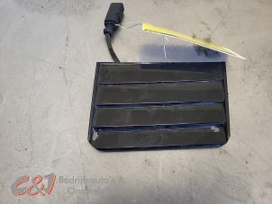 Gebruikte Grille Audi E-tron (GEN) 55 quattro Prijs € 36,75 Margeregeling aangeboden door C&J Bedrijfsauto's & Onderdelen