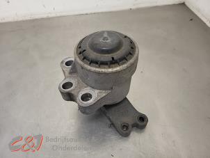 Gebruikte Motorsteun Ford Transit 2.2 TDCi 16V Prijs € 26,25 Margeregeling aangeboden door C&J Bedrijfsauto's & Onderdelen