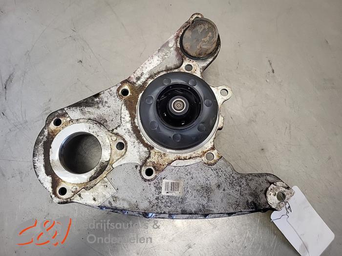 Gebruikte Waterpomp Iveco New Daily VI 33S16, 35C16, 35S16 Prijs € 31,50 Margeregeling aangeboden door C&J Bedrijfsauto's & Onderdelen
