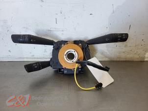 Gebruikte Licht + Raw Schakelaar Fiat Doblo Cargo (263) 1.3 D Multijet Prijs € 183,75 Margeregeling aangeboden door C&J Bedrijfsauto's & Onderdelen