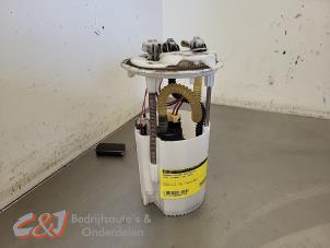 Gebruikte Brandstofpomp Elektrisch Opel Vivaro 1.6 CDTi BiTurbo 125 Prijs € 52,50 Margeregeling aangeboden door C&J Bedrijfsauto's & Onderdelen