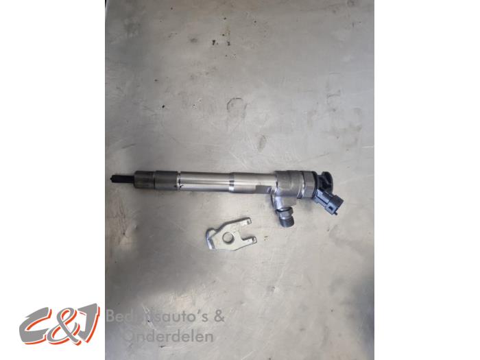 Gebruikte Verstuiver (diesel) Renault Trafic (1FL/2FL/3FL/4FL) 2.0 dCi 16V 145 Prijs € 78,75 Margeregeling aangeboden door C&J Bedrijfsauto's & Onderdelen