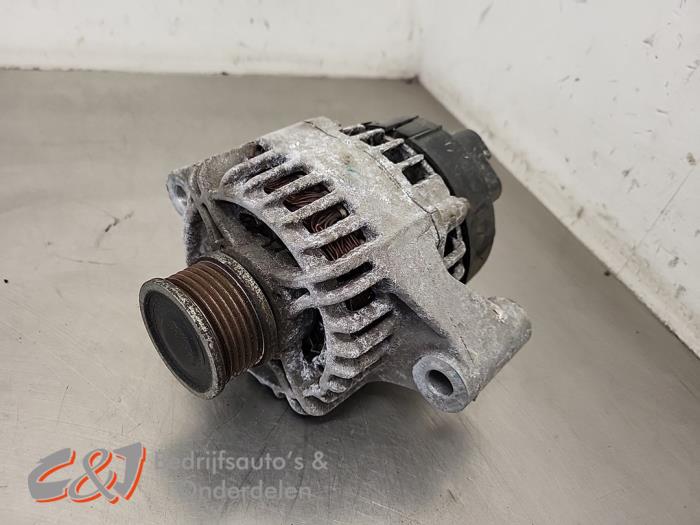 Gebruikte Dynamo Opel Combo 1.6 CDTI 16V Prijs € 26,25 Margeregeling aangeboden door C&J Bedrijfsauto's & Onderdelen