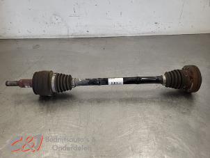 Gebruikte Steekas links-achter Volkswagen Transporter T6 2.0 TDI DRF Prijs € 52,50 Margeregeling aangeboden door C&J Bedrijfsauto's & Onderdelen