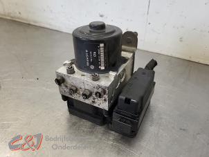 Gebruikte ABS Pomp Volkswagen Transporter T6 2.0 TDI DRF Prijs € 120,75 Margeregeling aangeboden door C&J Bedrijfsauto's & Onderdelen