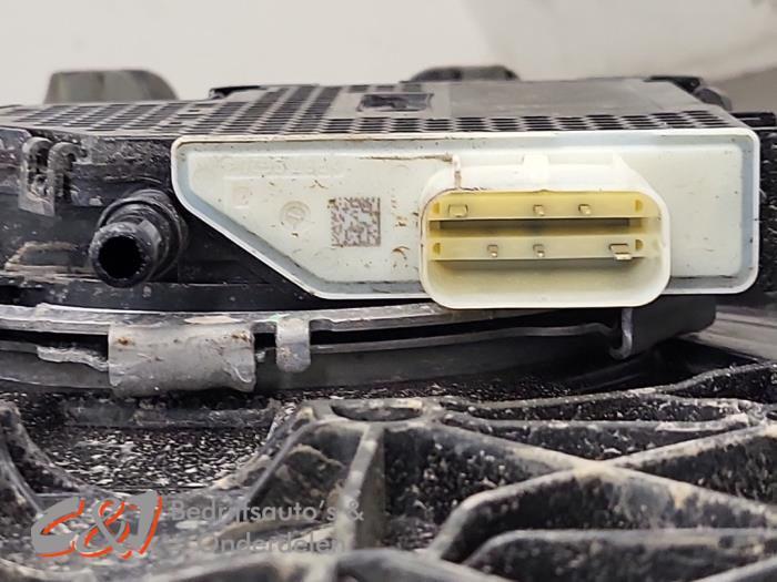 Adblue tank van een Citroën Jumper (U9) 2.2 Blue HDi 140 2023