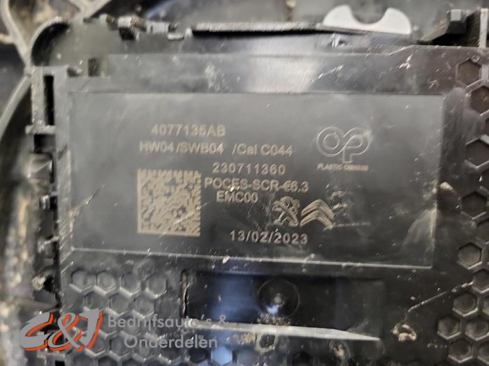 Adblue tank van een Citroën Jumper (U9) 2.2 Blue HDi 140 2023