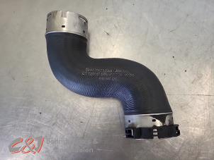 Gebruikte Intercooler Slang Mercedes Vito (639.6) 2.2 116 CDI 16V Euro 5 Prijs € 21,00 Margeregeling aangeboden door C&J Bedrijfsauto's & Onderdelen