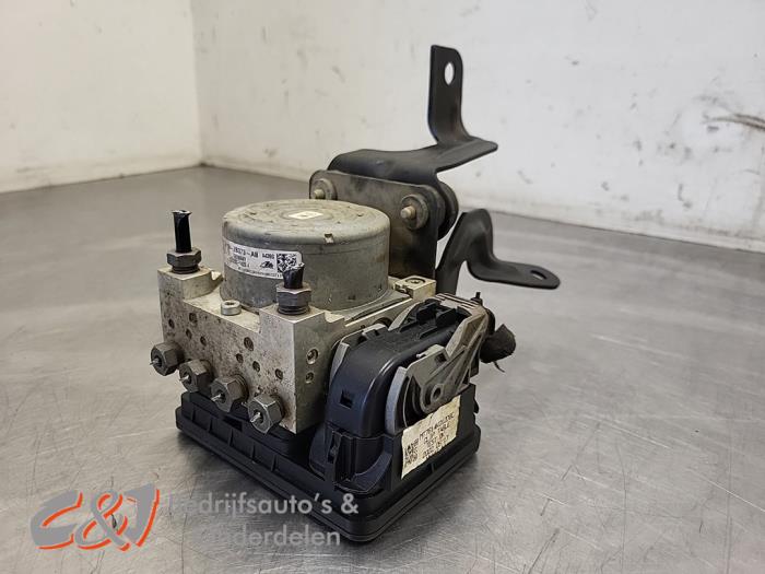 Gebruikte ABS Pomp Ford Transit Courier 1.5 TDCi 75 Prijs € 157,50 Margeregeling aangeboden door C&J Bedrijfsauto's & Onderdelen