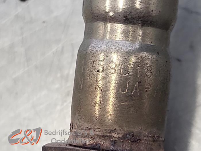 Lambda Sonde van een Peugeot Partner (EA//EF/EN/EU) 1.5 BlueHDi 130 2022