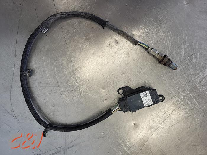 Lambda Sonde van een Peugeot Partner (EA//EF/EN/EU) 1.5 BlueHDi 130 2022