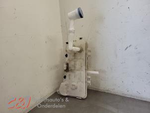 Gebruikte Ruitensproeiertank voor Citroen Berlingo 1.5 BlueHDi 100 Prijs € 26,25 Margeregeling aangeboden door C&J Bedrijfsauto's & Onderdelen