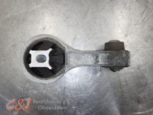 Gebruikte Versnellingsbak Steun Fiat Talento 2.0 EcoJet BiTurbo 170 Prijs € 21,00 Margeregeling aangeboden door C&J Bedrijfsauto's & Onderdelen