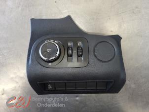 Gebruikte Licht Schakelaar Opel Combo Cargo 1.6 CDTI 100 Prijs € 26,25 Margeregeling aangeboden door C&J Bedrijfsauto's & Onderdelen